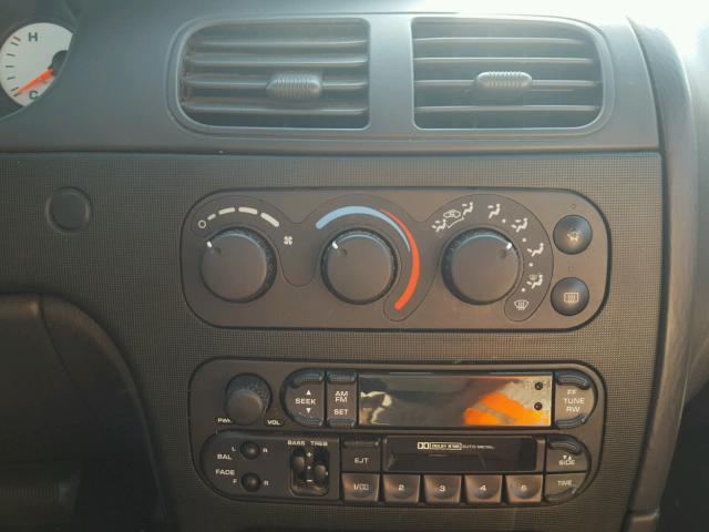 2B3HD46R72H108605 - 2002 DODGE INTREPID S თეთრი ფოტო 9