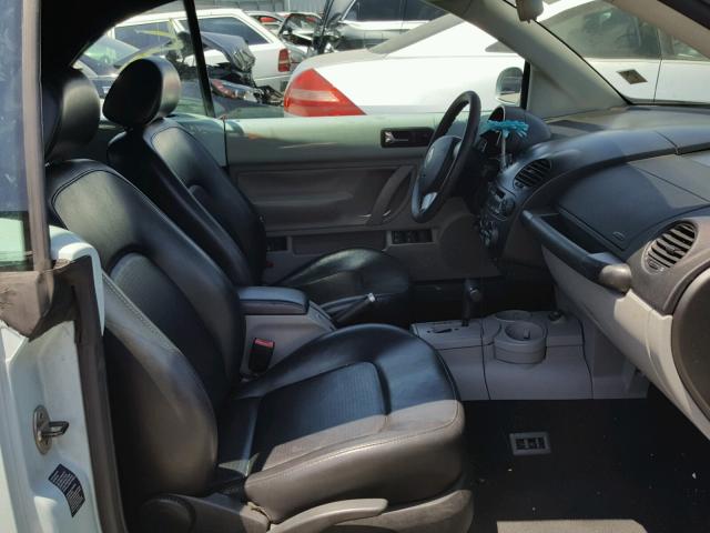 3VWCK21Y73M316694 - 2003 VOLKSWAGEN NEW BEETLE 蓝色 照片 5