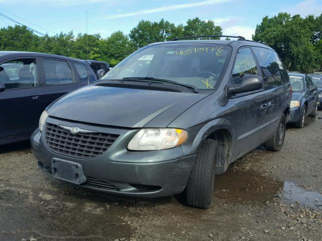 1C4GJ25BX3B116008 - 2003 CHRYSLER VOYAGER GREEN photo 2