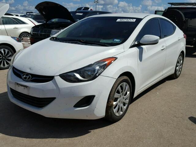 5NPDH4AE2BH059326 - 2011 HYUNDAI ELANTRA GL WHITE photo 2