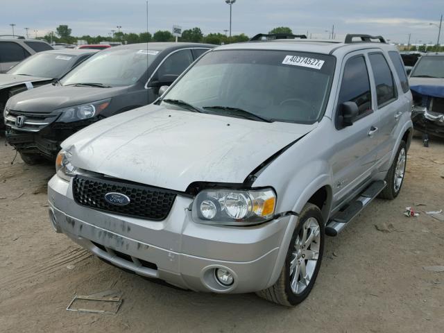 1FMCU59H07KB82123 - 2007 FORD ESCAPE SILVER photo 2