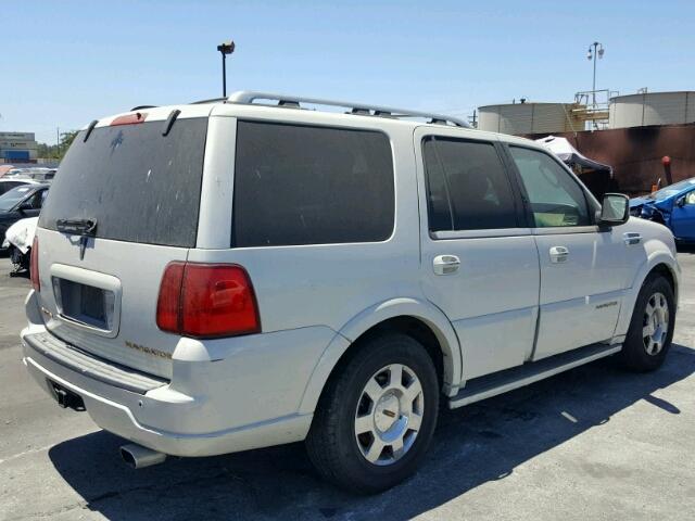 5LMFU28525LJ08418 - 2005 LINCOLN NAVIGATOR 白色 照片 4
