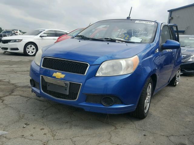 KL1TD66E69B628421 - 2009 CHEVROLET AVEO LS BLUE photo 2