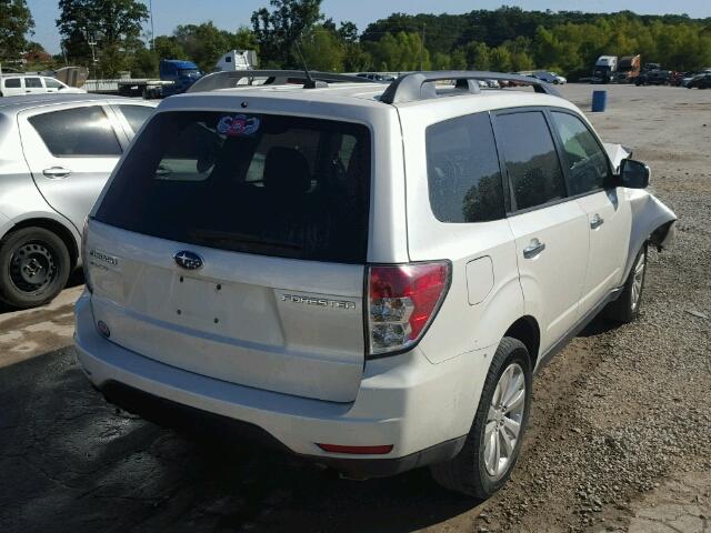 JF2SHBDC2BH707043 - 2011 SUBARU FORESTER WHITE photo 4