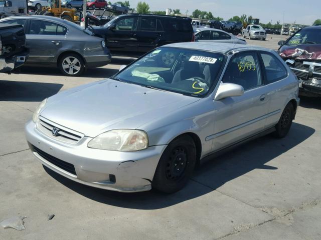 2HGEJ6328XH110563 - 1999 HONDA CIVIC CX SILVER photo 2