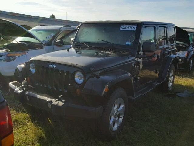 1C4HJWEG2DL693067 - 2013 JEEP WRANGLER U BLACK photo 2