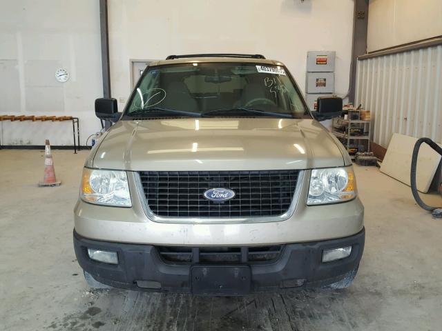 1FMRU15WX4LB11539 - 2004 FORD EXPEDITION GOLD photo 9