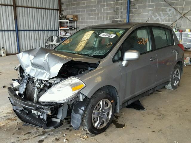 3N1BC13E97L418375 - 2007 NISSAN VERSA S SILVER photo 2