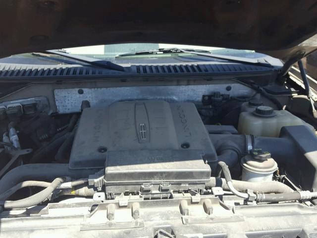 5LMFU27567LJ03999 - 2007 LINCOLN NAVIGATOR 金色 照片 7