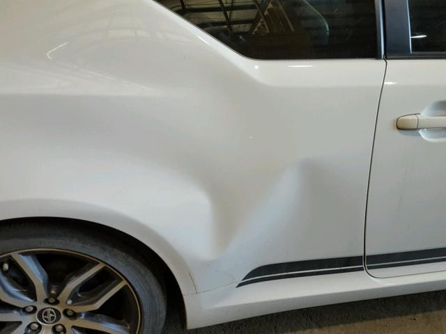JTKJF5C72E3086709 - 2014 TOYOTA SCION TC 白色 照片 9