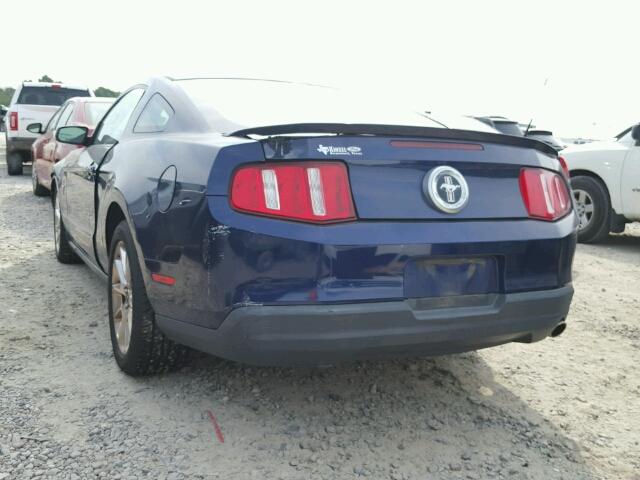 1ZVBP8AN7A5176378 - 2010 FORD MUSTANG BLUE photo 3