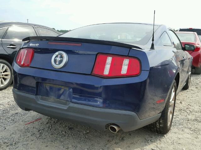1ZVBP8AN7A5176378 - 2010 FORD MUSTANG BLUE photo 4