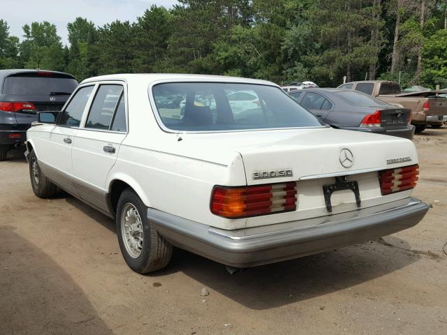 WDBCB20A7EA043083 - 1984 MERCEDES-BENZ 300 SD WHITE photo 3