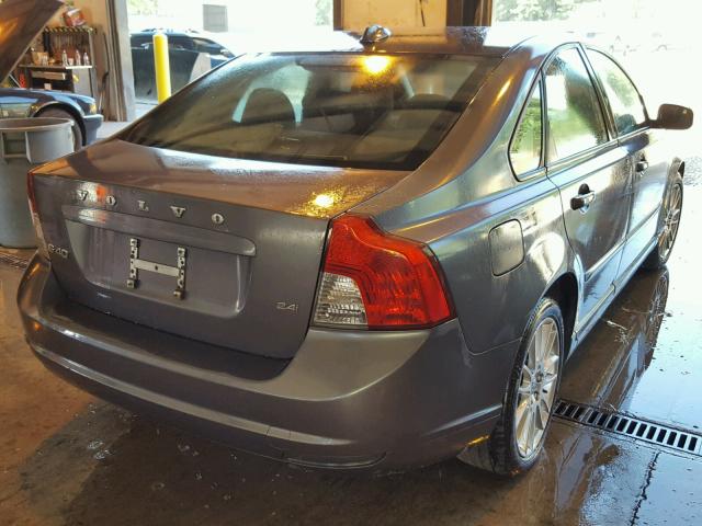 YV1390MS8A2489858 - 2010 VOLVO S40 2.4I GRAY photo 4