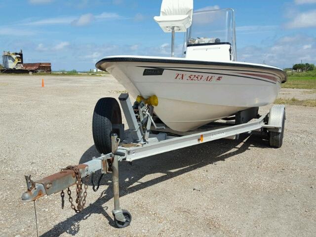 GCBEA150E505 - 2005 CHAM BOAT W/TRL WHITE photo 2