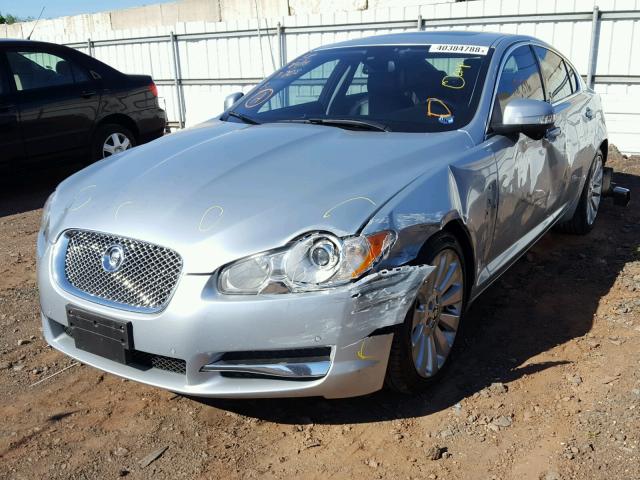 SAJWA06B29HR11401 - 2009 JAGUAR XF PREMIUM SILVER photo 2