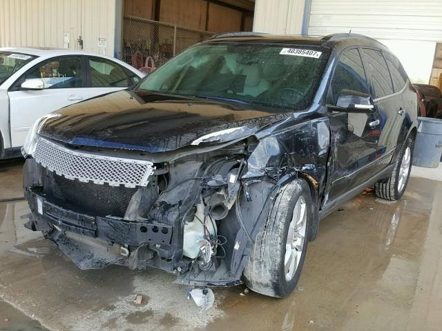 1GNLRHED7AJ261092 - 2010 CHEVROLET TRAVERSE L BLACK photo 2