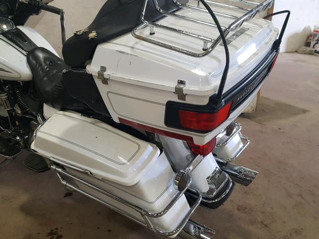 1HD1FCW105Y653875 - 2005 HARLEY-DAVIDSON FLHTCUI WHITE photo 9