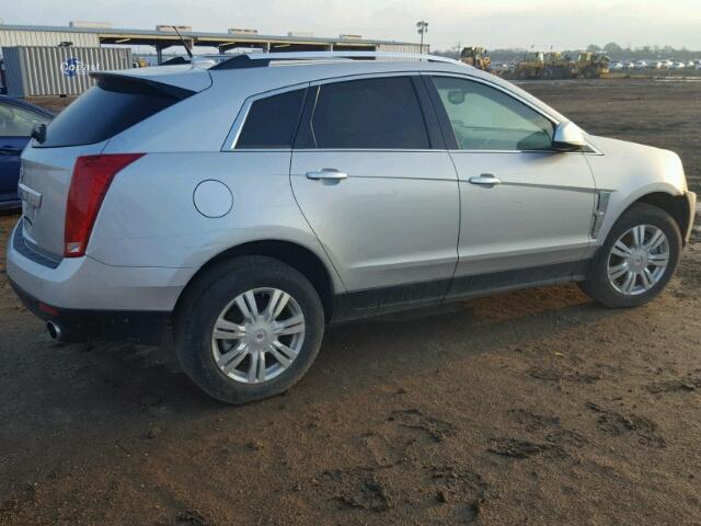 3GYFNAEY4AS528693 - 2010 CADILLAC SRX LUXURY SILVER photo 4