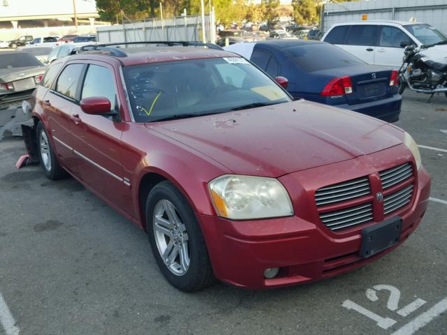 2D8GV58205H641835 - 2005 DODGE MAGNUM R/T RED photo 1