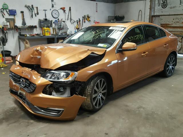 YV1902FH8E2287626 - 2014 VOLVO S60 T6 GOLD photo 2