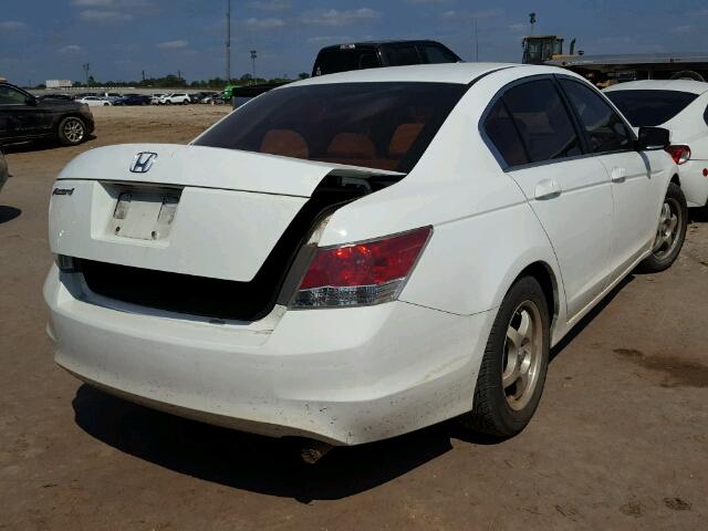 1HGCP26318A082852 - 2008 HONDA ACCORD LX WHITE photo 4