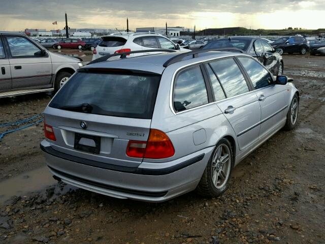 WBAEN33462EZ15204 - 2002 BMW 325 IT SILVER photo 4