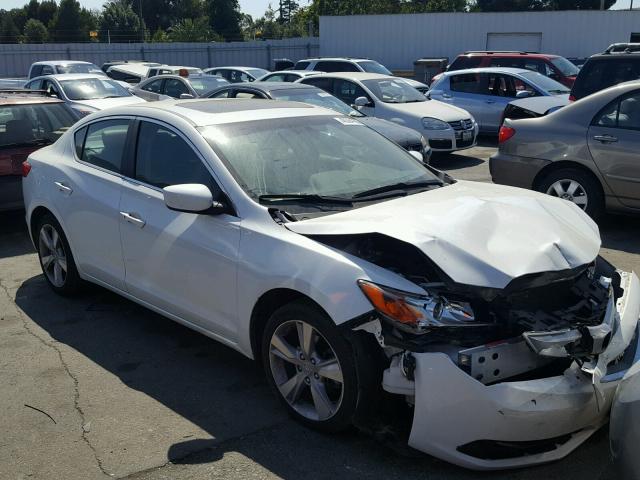 19VDE1F3XEE005563 - 2014 ACURA ILX 20 WHITE photo 1