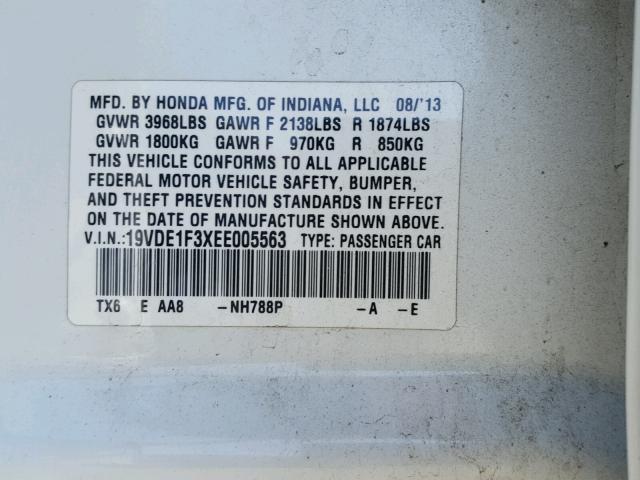 19VDE1F3XEE005563 - 2014 ACURA ILX 20 WHITE photo 10