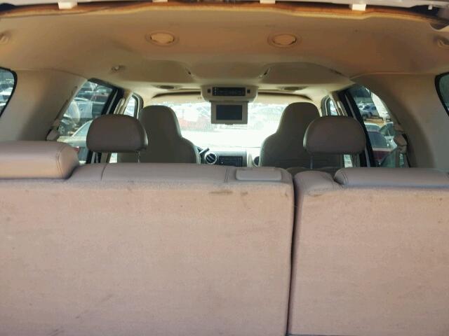 1FMFU18505LA26460 - 2005 FORD EXPEDITION WHITE photo 9