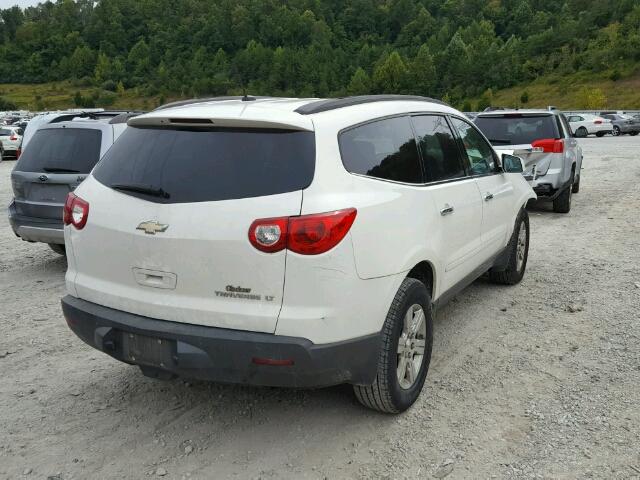 1GNKRGED1CJ143905 - 2012 CHEVROLET TRAVERSE L WHITE photo 4