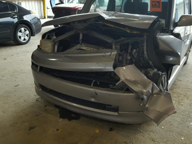 JTLKT324954007504 - 2005 TOYOTA SCION XB Gümüş foto 9