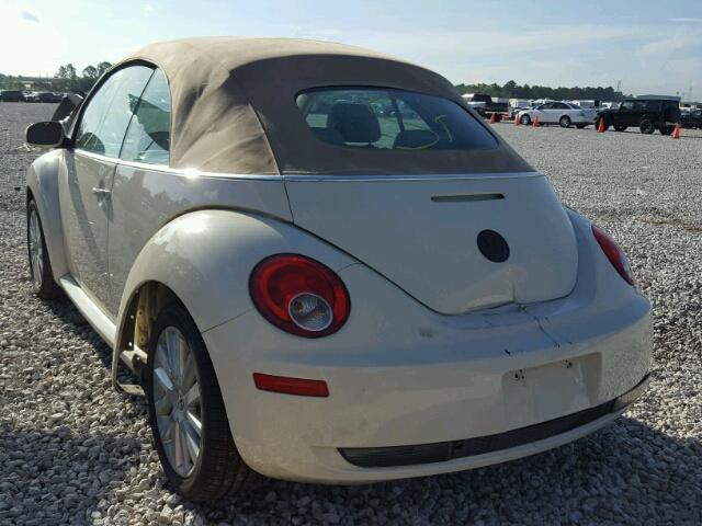 3VWRF31Y08M401226 - 2008 VOLKSWAGEN NEW BEETLE CREAM photo 3