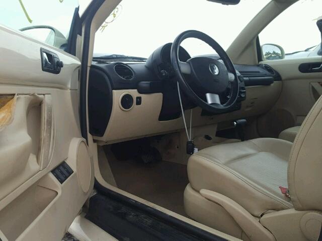 3VWRF31Y08M401226 - 2008 VOLKSWAGEN NEW BEETLE 奶油色 照片 9