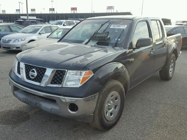 1N6AD07UX7C429959 - 2007 NISSAN FRONTIER C BLACK photo 2