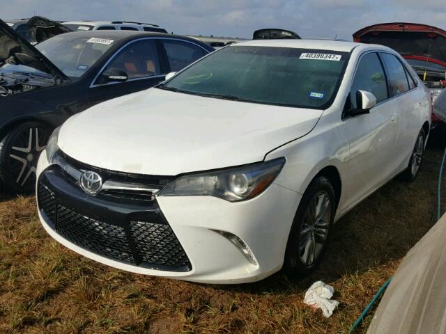 4T1BF1FK4GU254928 - 2016 TOYOTA CAMRY LE თეთრი ფოტო 2