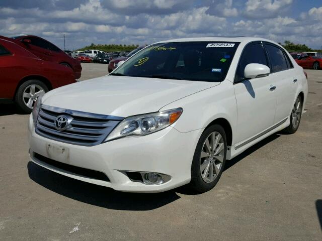 4T1BK3DB4BU387207 - 2011 TOYOTA AVALON BAS WHITE photo 2