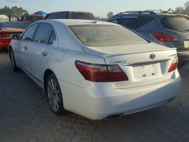 JTHDU1EF3A5011666 - 2010 LEXUS LS WHITE photo 3