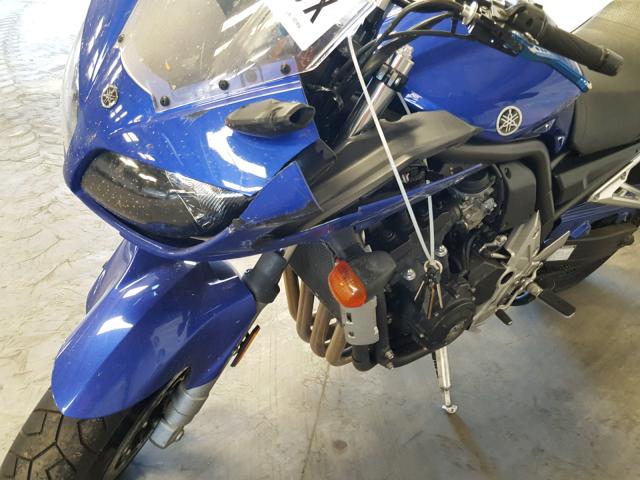 JYARN07Y55A001856 - 2005 YAMAHA FZS10 BLUE photo 9