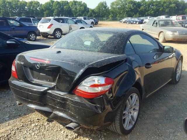 WDBWK54F68F172900 - 2008 MERCEDES-BENZ SLK 280 BLACK photo 4