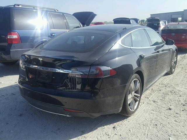 5YJSA1CP2DFP05698 - 2013 TESLA MODEL S BLACK photo 4