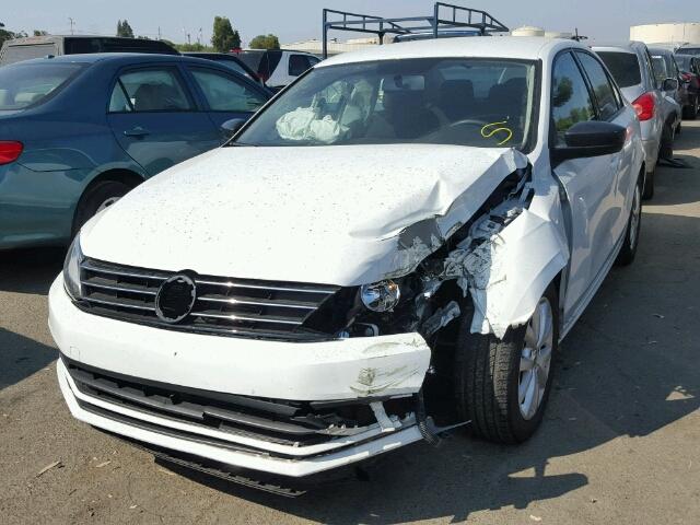 3VWD17AJ2FM240152 - 2015 VOLKSWAGEN JETTA SE WHITE photo 2