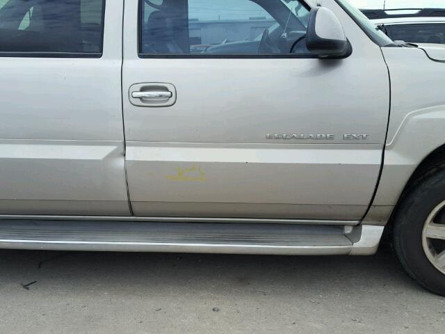 3GYEK62N04G235537 - 2004 CADILLAC ESCALADE E SILVER photo 9