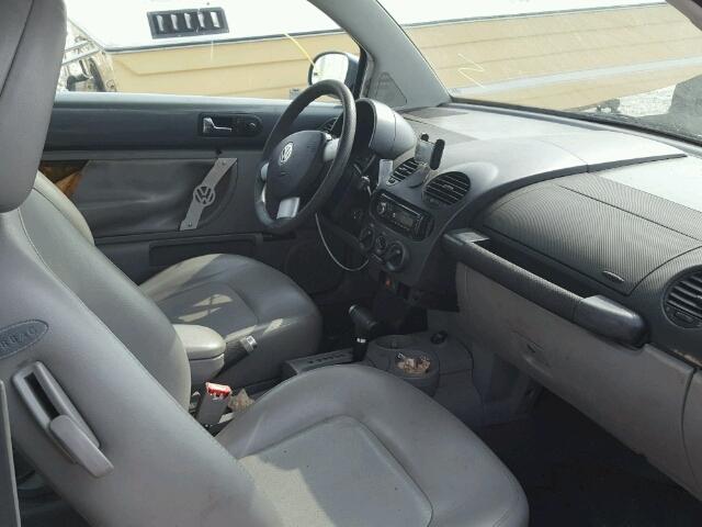 3VWCK21C72M417852 - 2002 VOLKSWAGEN NEW BEETLE 灰色 照片 5