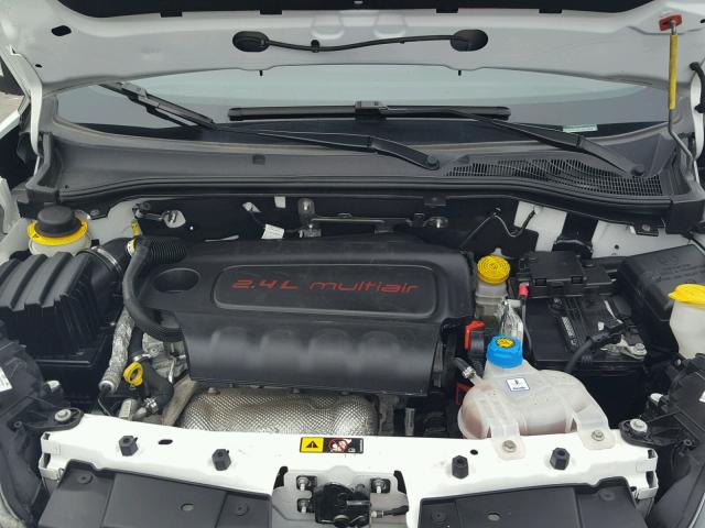 ZFBERFAB7H6D96831 - 2017 RAM PROMASTER 白色 照片 7