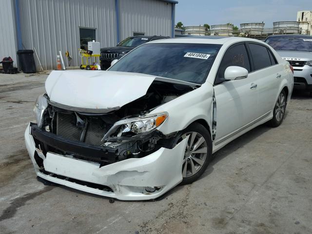 4T1BK3DB4BU426913 - 2011 TOYOTA AVALON BAS WHITE photo 2