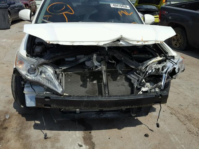 4T1BK3DB4BU426913 - 2011 TOYOTA AVALON BAS WHITE photo 9