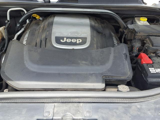 1J8HH58218C190814 - 2008 JEEP COMMANDER WHITE photo 7