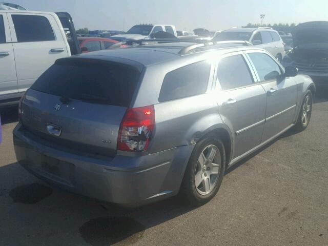 2D4FV47V86H374643 - 2006 DODGE MAGNUM GRAY photo 4