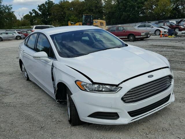 3FA6P0H71GR380084 - 2016 FORD FUSION SE WHITE photo 1